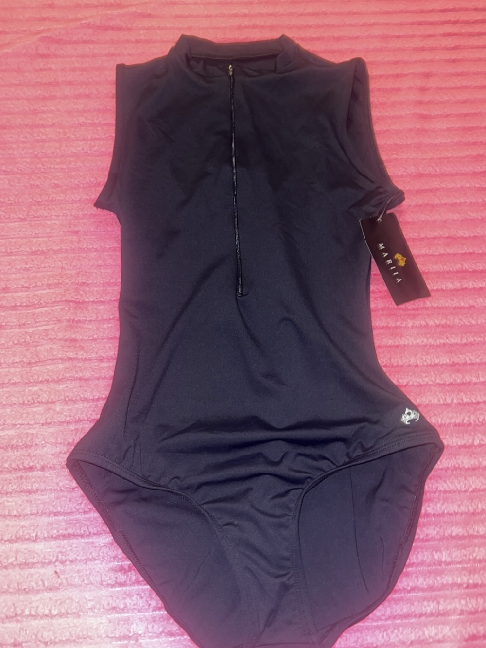 Sleeveless Front-Zip One-Piece Swimsuit in Black - Picture 2 of 10